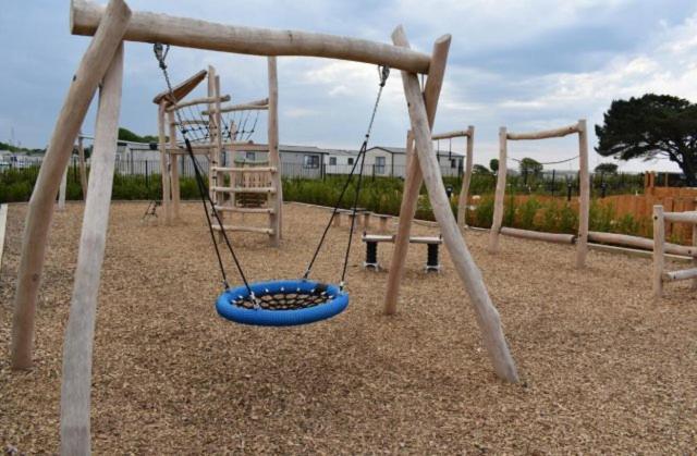 הייקליף 127Cs Hoburne Naish Holiday Park מראה חיצוני תמונה