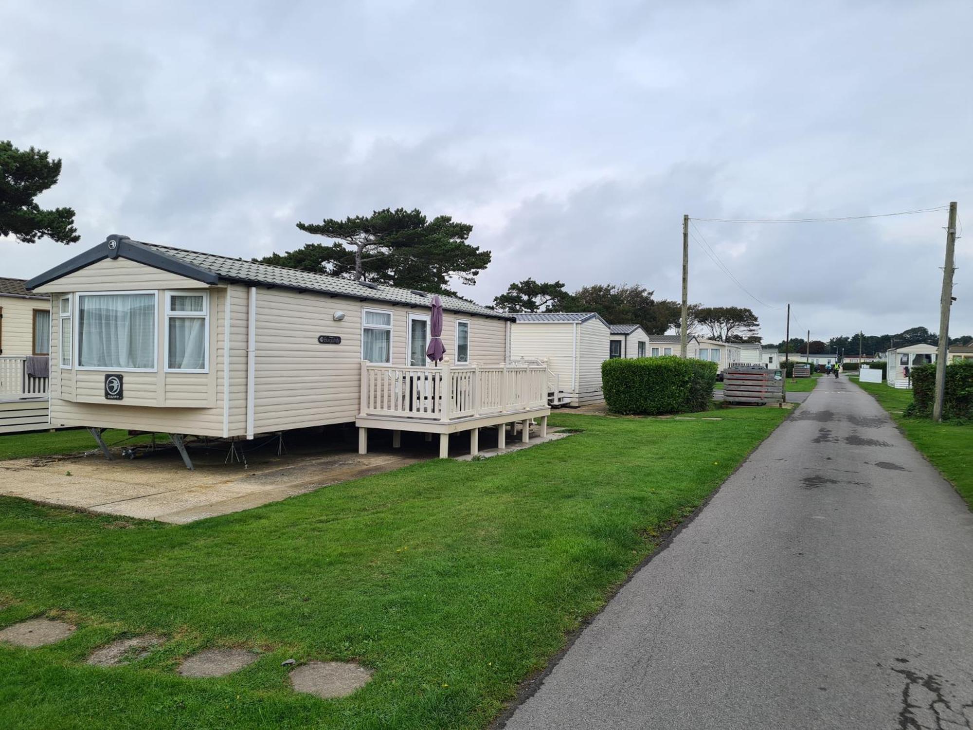 הייקליף 127Cs Hoburne Naish Holiday Park מראה חיצוני תמונה