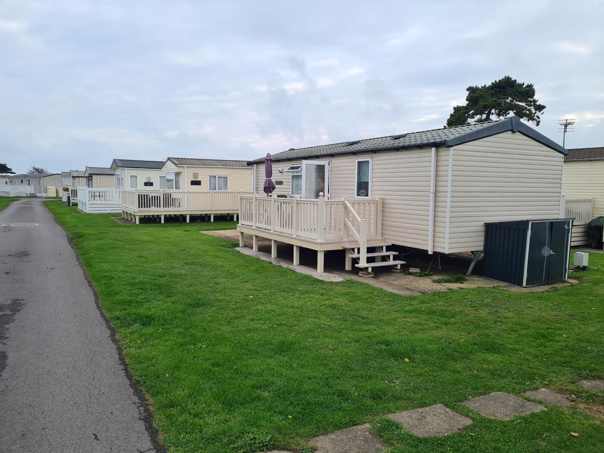 הייקליף 127Cs Hoburne Naish Holiday Park מראה חיצוני תמונה