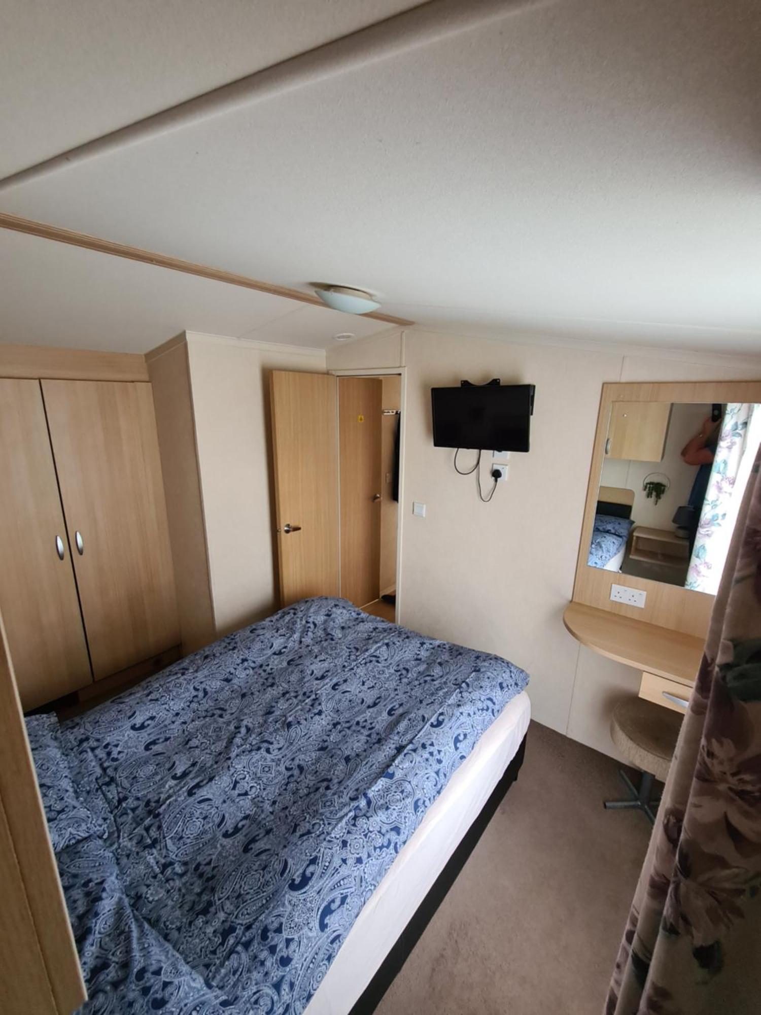 הייקליף 127Cs Hoburne Naish Holiday Park מראה חיצוני תמונה