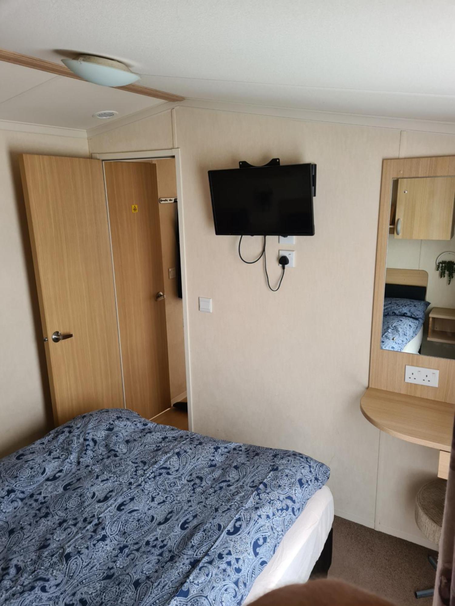 הייקליף 127Cs Hoburne Naish Holiday Park מראה חיצוני תמונה