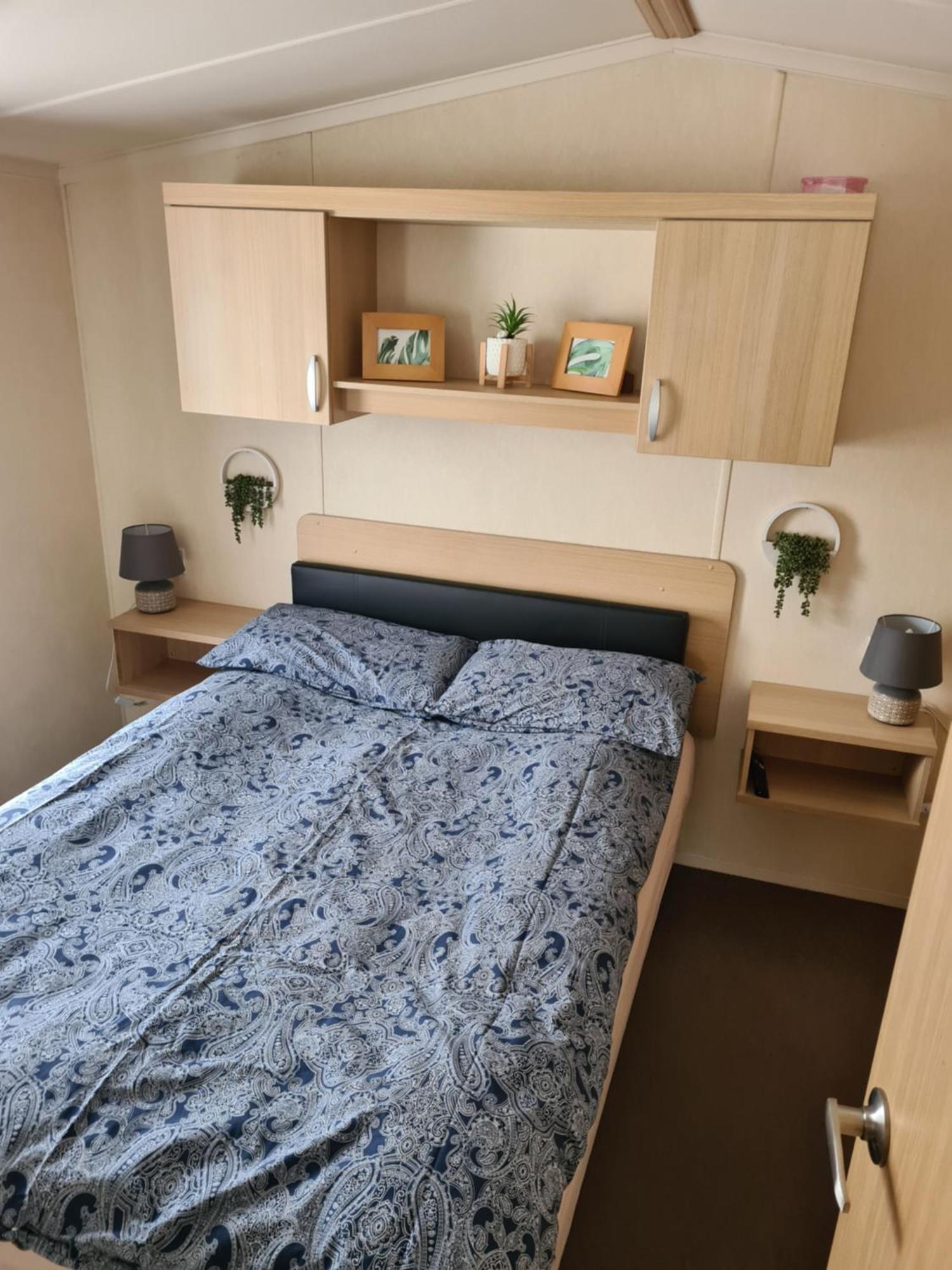 הייקליף 127Cs Hoburne Naish Holiday Park מראה חיצוני תמונה